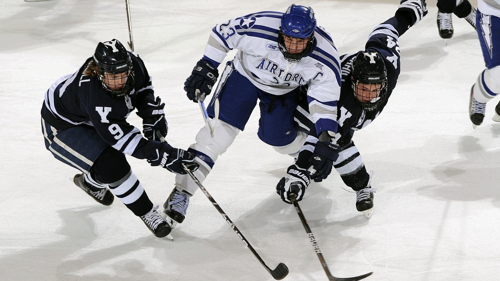 阿什拉夫持续制造杀伤,里昂狂胜曼联,一场战术与意志的完美风暴