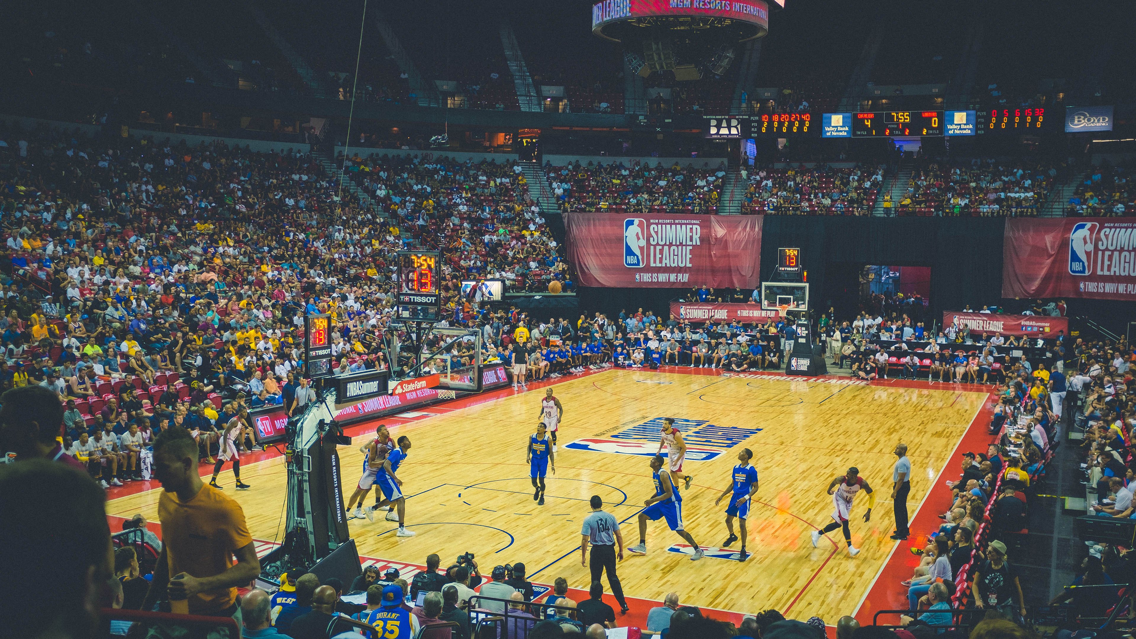 当广东精神遇上篮网风暴，拉文如何用大场面定义唯一性