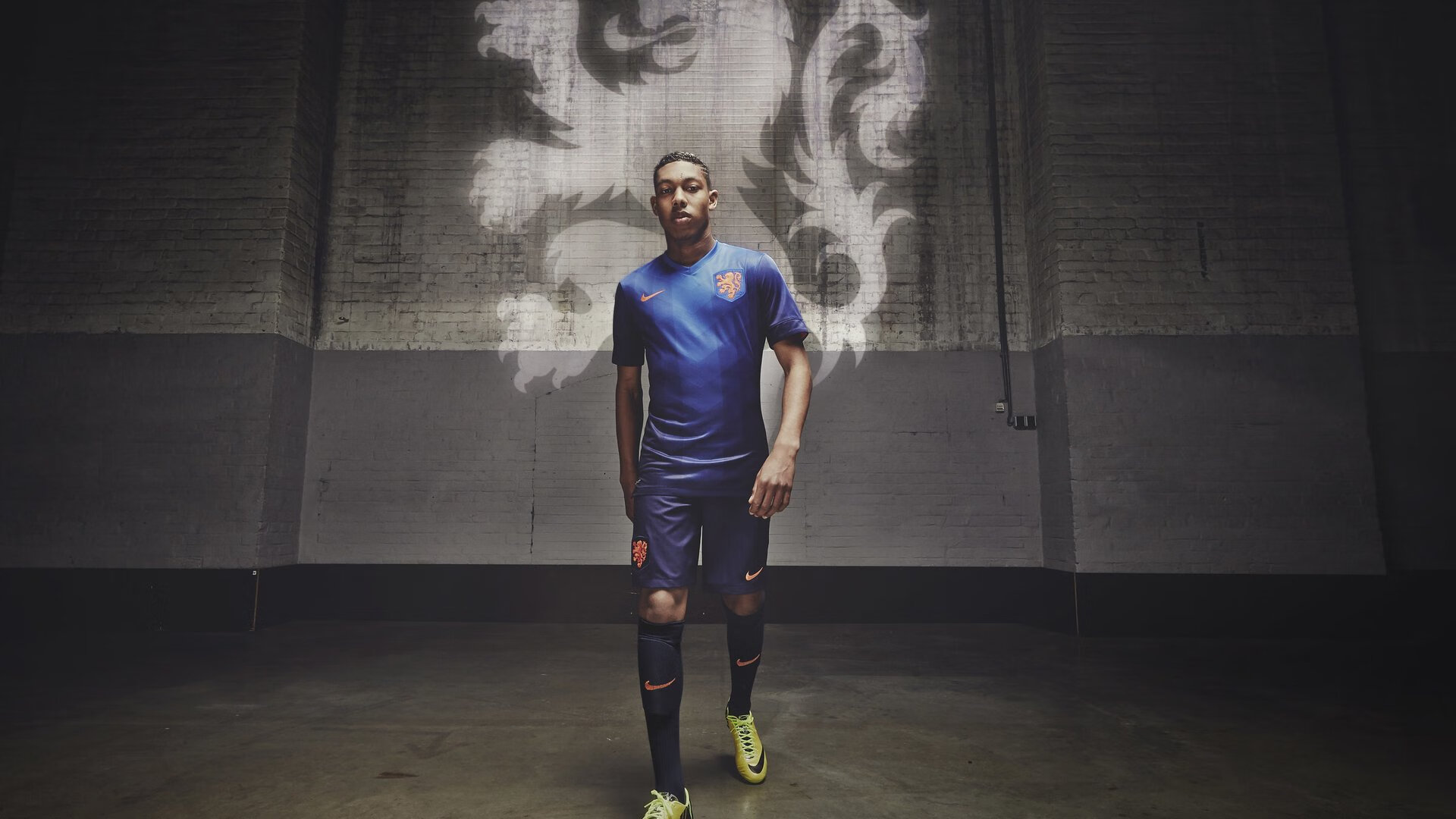 从几内亚到英超，跨越大陆的胜利叙事与哈弗茨的争冠时刻